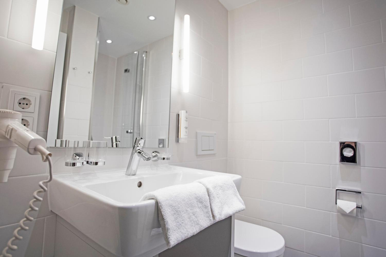 Bathroom 8