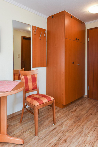Bedroom 4, Hotel Garni Benser Watt, Wittmund