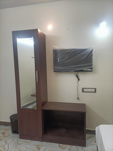 Bedroom 2, Hotel Krishna, Thanjavur