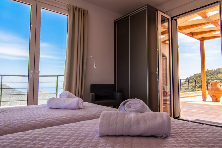 Bedroom 2, Villa Dio Petres, Crete