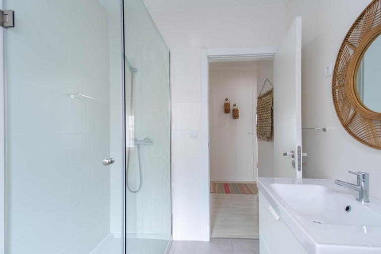 Bathroom 2, Iris Apartment, Nazaré