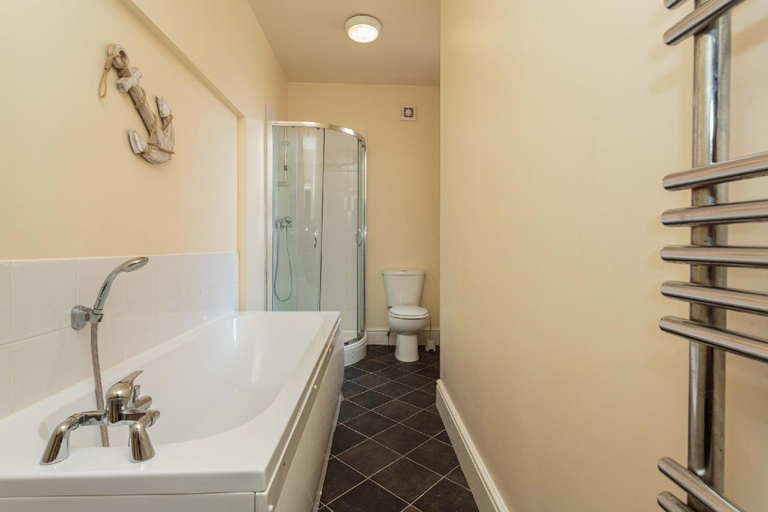Bathroom 3, Cherry Property - Coconut Suite, Blackpool