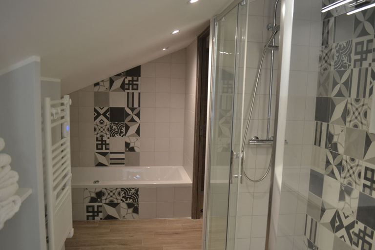 Bathroom 4, Camping RCN Val de Cantobre, Aveyron