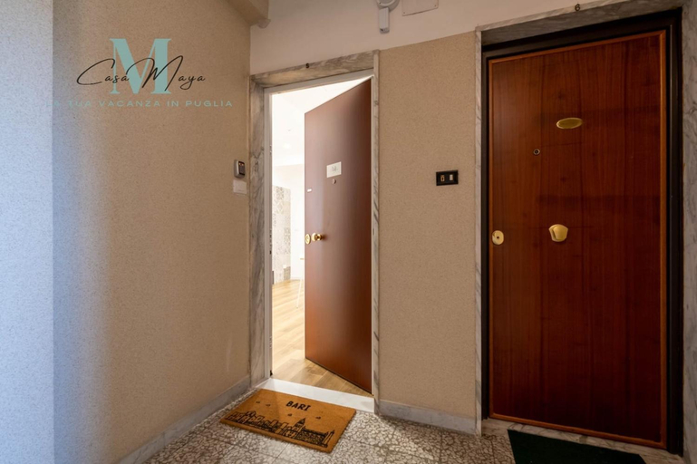 Others 5, Casa Maya, Bari