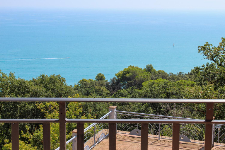 Others 3, Casa Teresa Relais, Ancona