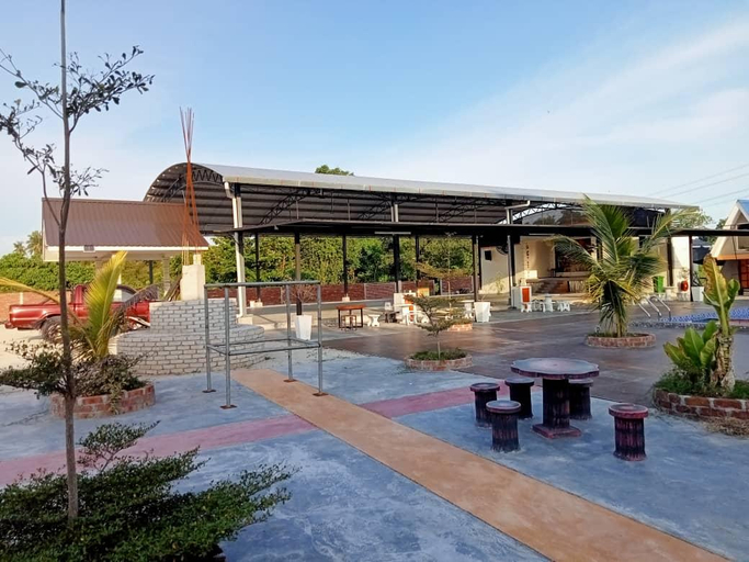Food & Drinks, Penchalang Resort, Manjung