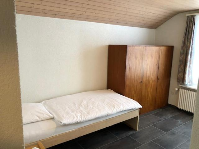 Bedroom 2, Hotel Hippel Krone, Lac