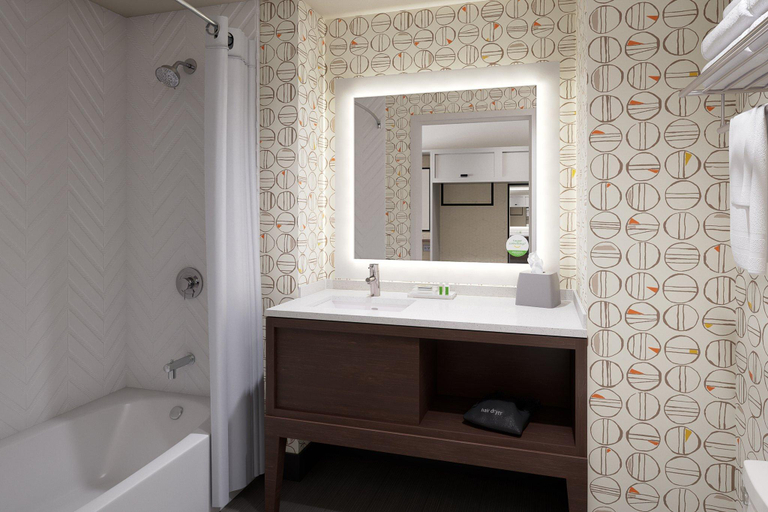 Bathroom 28