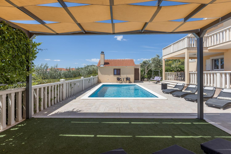Swimming pool 3, Villa Iva private pool, Kaštela