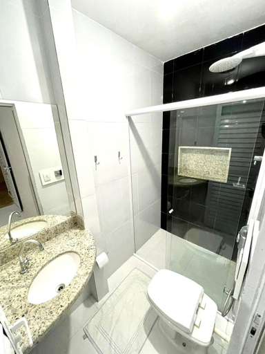Bathroom 25