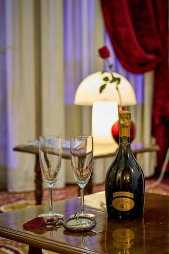 Food & Drinks, HOTEL PARADISO, Bologna