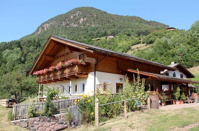 Entrance 3, Verleierhof, Bolzano