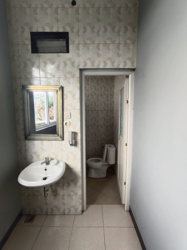 Bathroom 5, Vina Guest House Pudakpayung, Semarang