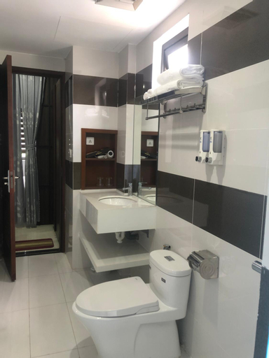 New Tourane Hotel, Sơn Trà
