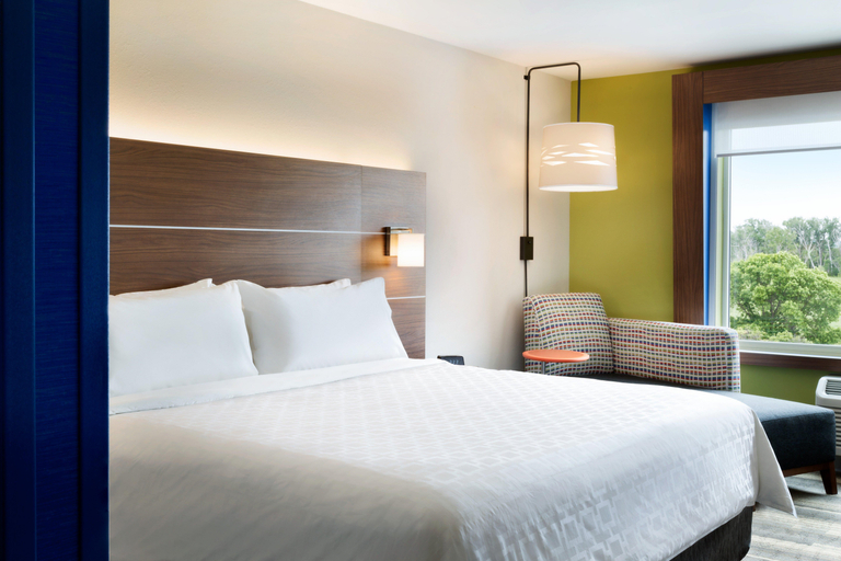 Bedroom 27