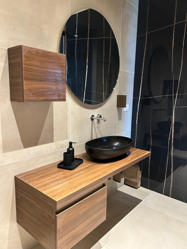Others 4, golden suites 2, Bari