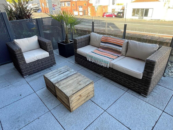 Others 2, Harbourside Hideaway - Superb Flat with Terrace, Bristol