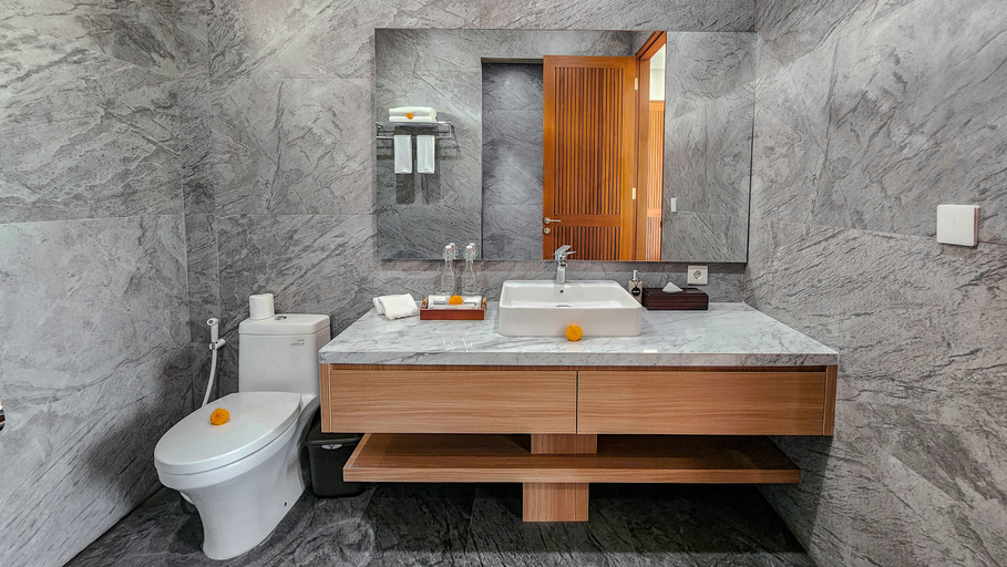 Bathroom 5, Casa De Gracia Sanur Beach by Nagisa Bali, Denpasar