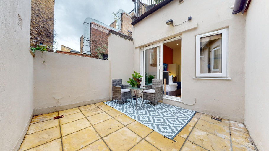 Others 5, Battersea Serviced Studio Apartments, London
