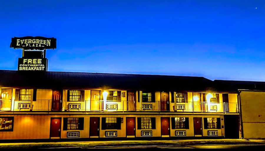Exterior & Views
