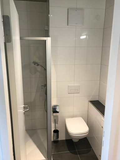 Bathroom 4, SITE.INN Hamburg, Hamburg