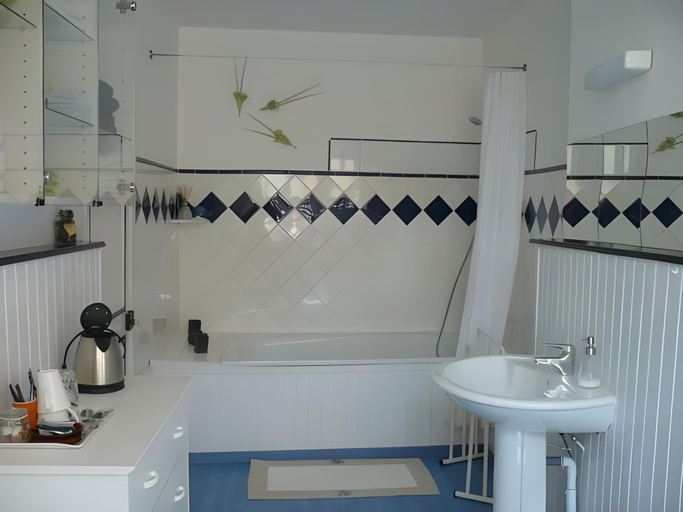 Others 2, Chambres d'hotes Les Capucins, Nord