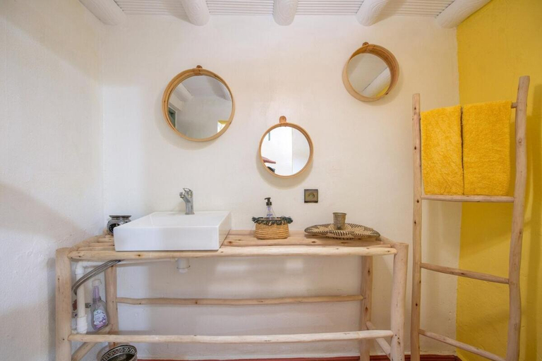 Bathroom 7