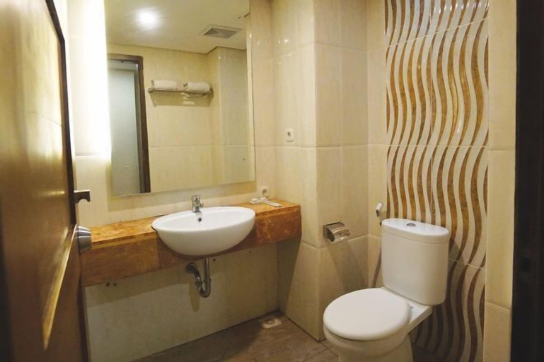 Bathroom 9