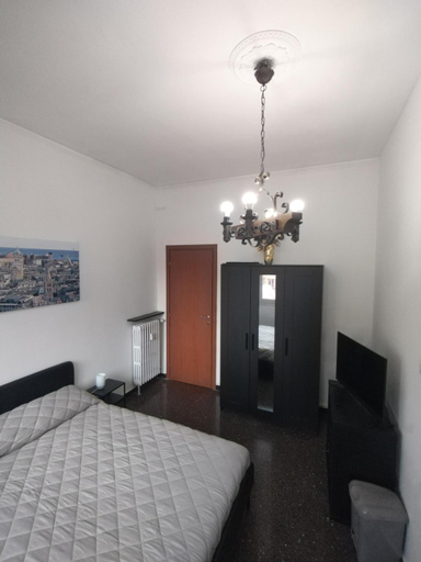 Others 2, Roby's Rooms affittacamere a Genova, San Martino, Genova