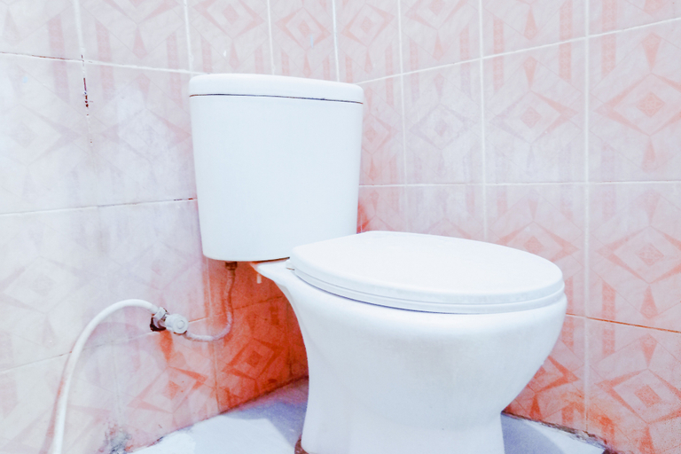 Bathroom 3, Urbanview @ Wedika Hotel Bengkulu, Bengkulu