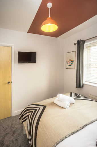 Others 5, Upton Grange Town House, Cheshire West and Chester