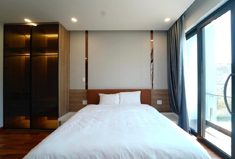 Bedroom 12