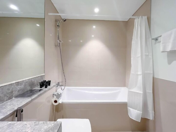 Bathroom 3, ACTONE Tower2-Step to Burjkhalifa-1BR, Dubai