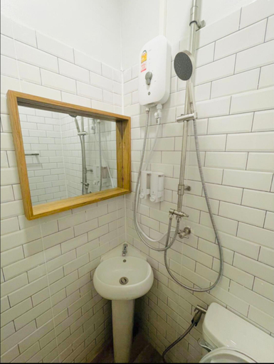 Bathroom 2, Amanda อามันดา, Langu