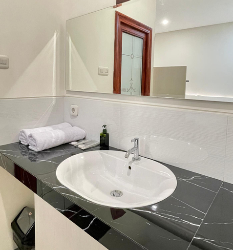 Bathroom 6