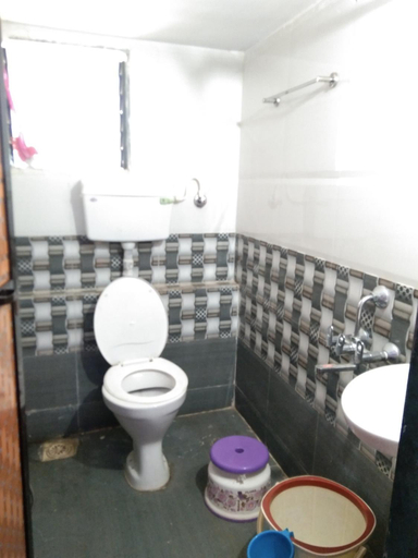 Bathroom 3, Advait Holiday Home, Raigarh