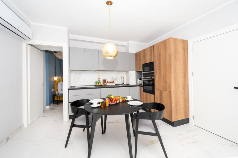 2, Doris Suites Sliema