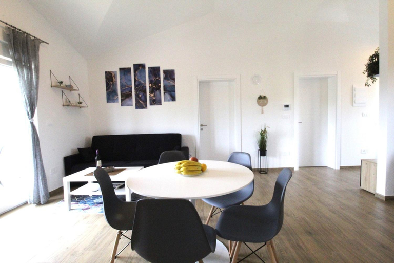 Others 4, Villa MARES, Umag