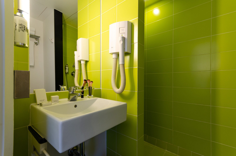 Bathroom 4, Hotel Gat Rossio, Lisbon