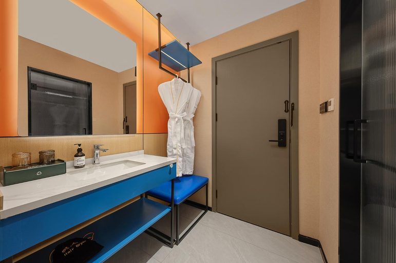 Bathroom 4, 珠海 海之珠丨GlobalRomanticPearl酒店-拱北口岸珠海站店 早餐7点到11点 免费自助洗衣房 免费停车 免费健身房 外语翻译接待 步行海边 步行拱北口岸 步行珠海站, Zhuhai