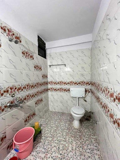 Bathroom 5, Maharaja Homestay, Hoshangabad