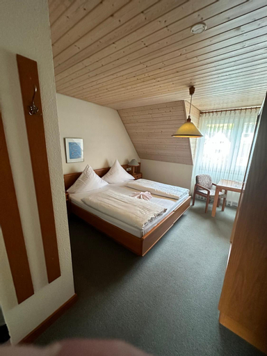 Bedroom 12