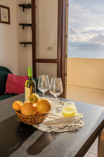 Food & Drinks, Casa Mare Torre San Carlo, Agrigento
