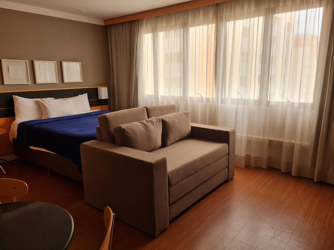 4, (1704)Flat executive jardins(apt particular), São Paulo
