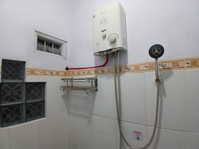 Bathroom 4
