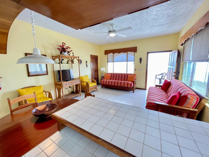 Others 5, Belizian Reef Suites