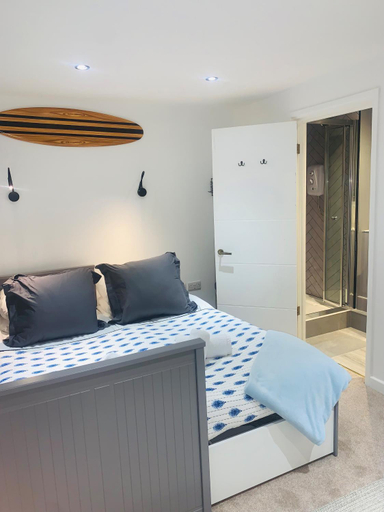 Others 4, TRIG-Private Studio, Courtyard, Walk to Fistral, Cornwall