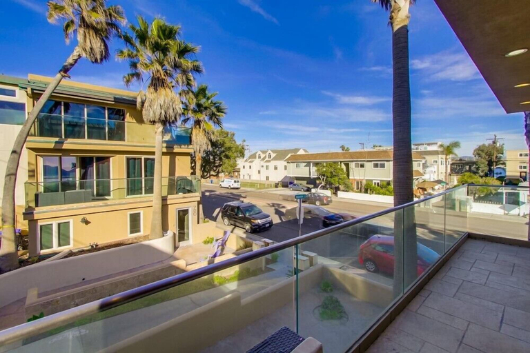 Sport & Beauty 4, Ocean Breeze 1 & 2, San Diego