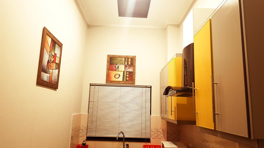 5, Hayyat Luxury Hotel, Lahore
