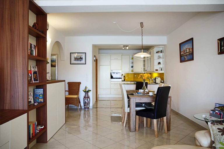Others 5, Apartments Visnja, Vodice